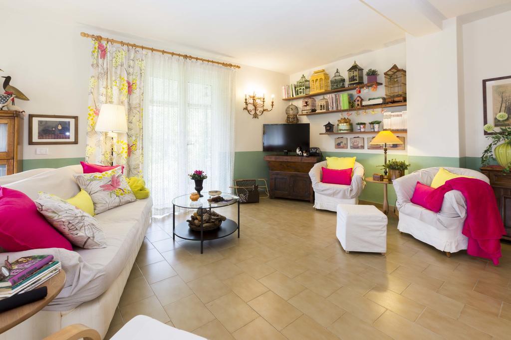Villa Monserrato - Goelba Porto Azzurro Luaran gambar